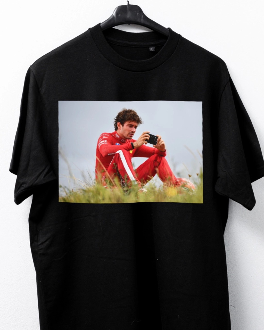 Charles Leclerc sentado - Imagen 2